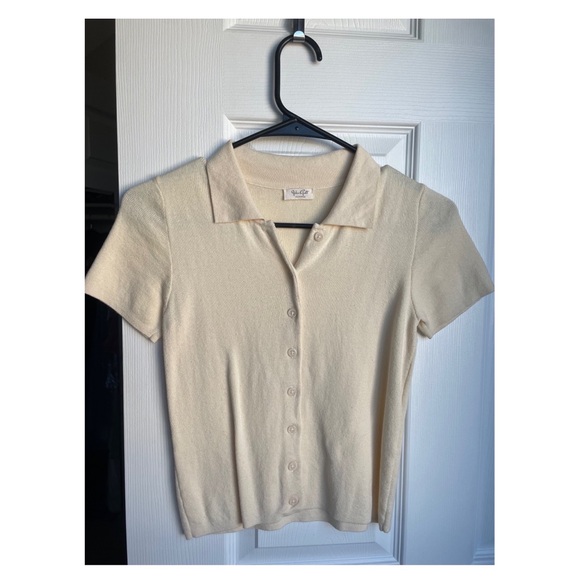 PacSun Tops - Collared Button Up Crop Top PacSun